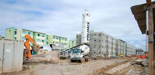 Balan�o de 2011 aponta que foram contratadas 354 mil unidades dentro do Minha Casa, Minha Vida no pa�s (Cecilia de Sa Pereira/DP/D.A Press)