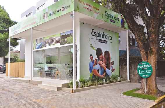 Family Class, da Carrilho: facilidade para o comprador negociar o imvel no local do empreendimento - Family Class, da Carrilho: facilidade para o comprador negociar o imvel no local do empreendimento (Cristiane Silva/Esp.DP/D.A Press) 