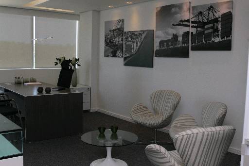 Escritrio decorado por Romero Duarte no Empresarial Novo Mundo, na Reserva do Paiva - Escritrio decorado por Romero Duarte no Empresarial Novo Mundo, na Reserva do Paiva (Bruna Monteiro DP/D.A Press) 
