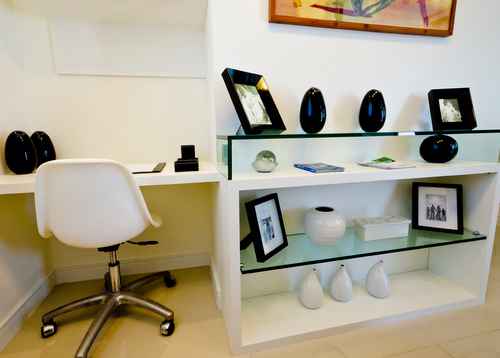 Mveis planejados  a soluo para ganhar espao em ambientes menores Espelhos so grandes coringas na decorao - Mveis planejados so a soluo para ganhar espao em ambientes menores (Pernambuco Construtora / Divulgao)