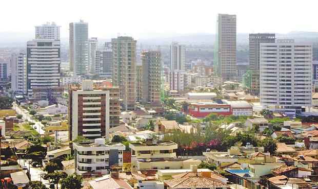Caruaru abriga investimentos da construo civil que acompanham o crescimento da cidade - Caruaru abriga investimentos da construo civil que acompanham o crescimento da cidade (AUGUSTO FREITAS/DP/D.A PRESS)	
