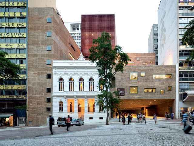 Praa das Artes (Brasil Arquitetura) - Praa das Artes (Brasil Arquitetura) (Divulgao/Nelson Kon)	
