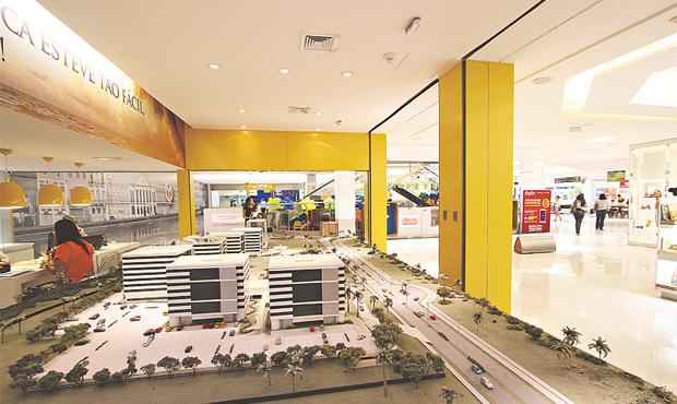Showroom e lojas renem o portflio dos imveis em um nico lugar e com menos burocracia - Showroom e lojas renem o portflio dos imveis em um nico lugar e com menos burocracia (PAULO PAIVA/DP/D.A PRESS)	
