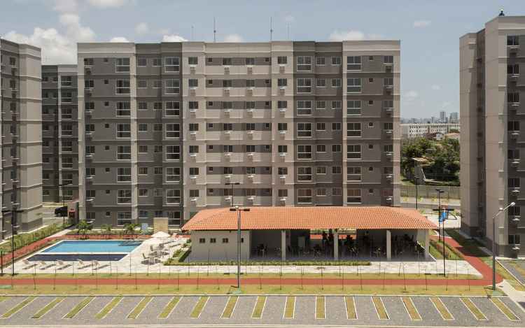 Residencial Candeias Ville revitalizou todo o bairro e um canal foi revestido - Fred Jordo / Divulgao
